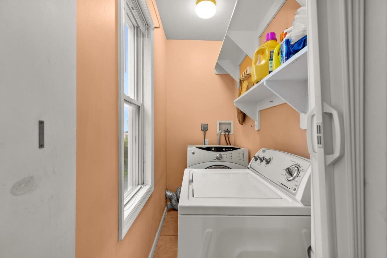 The Pink Room Near Yale Hospital/Bridegport Bridgeport Esterno foto